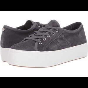 Steve Madden Emmi Platform Sneaker